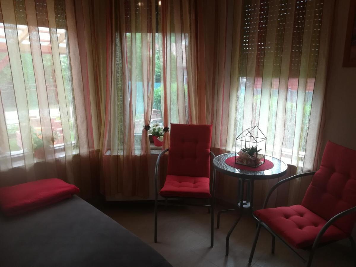 Betty Apartman Balatonfůzfő Kültér fotó