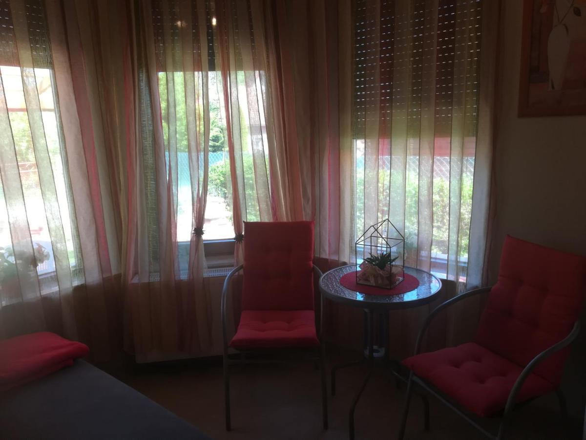 Betty Apartman Balatonfůzfő Kültér fotó